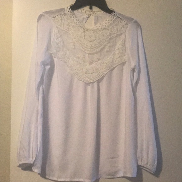 White Lace-Yoke Bishop Sleeve Top - Picture 2 of 6